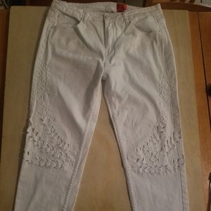 V Cristina White Floral Embroidered Jeans